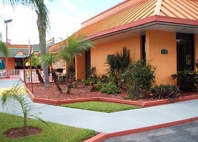 Econo Lodge Inn & Suites キシミー エクステリア 写真